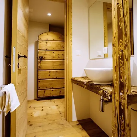 Chesa Chamuera 拉蓬