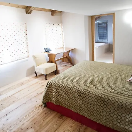 Chesa Chamuera 木屋 *